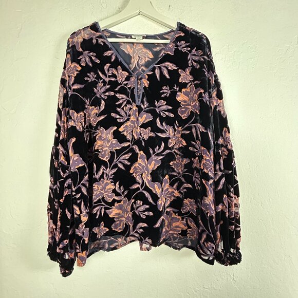 Sundance Women’s Floral Velvet Blouse Large Silk Blend Black Purple Keyhole Boho - Picture 1 of 8